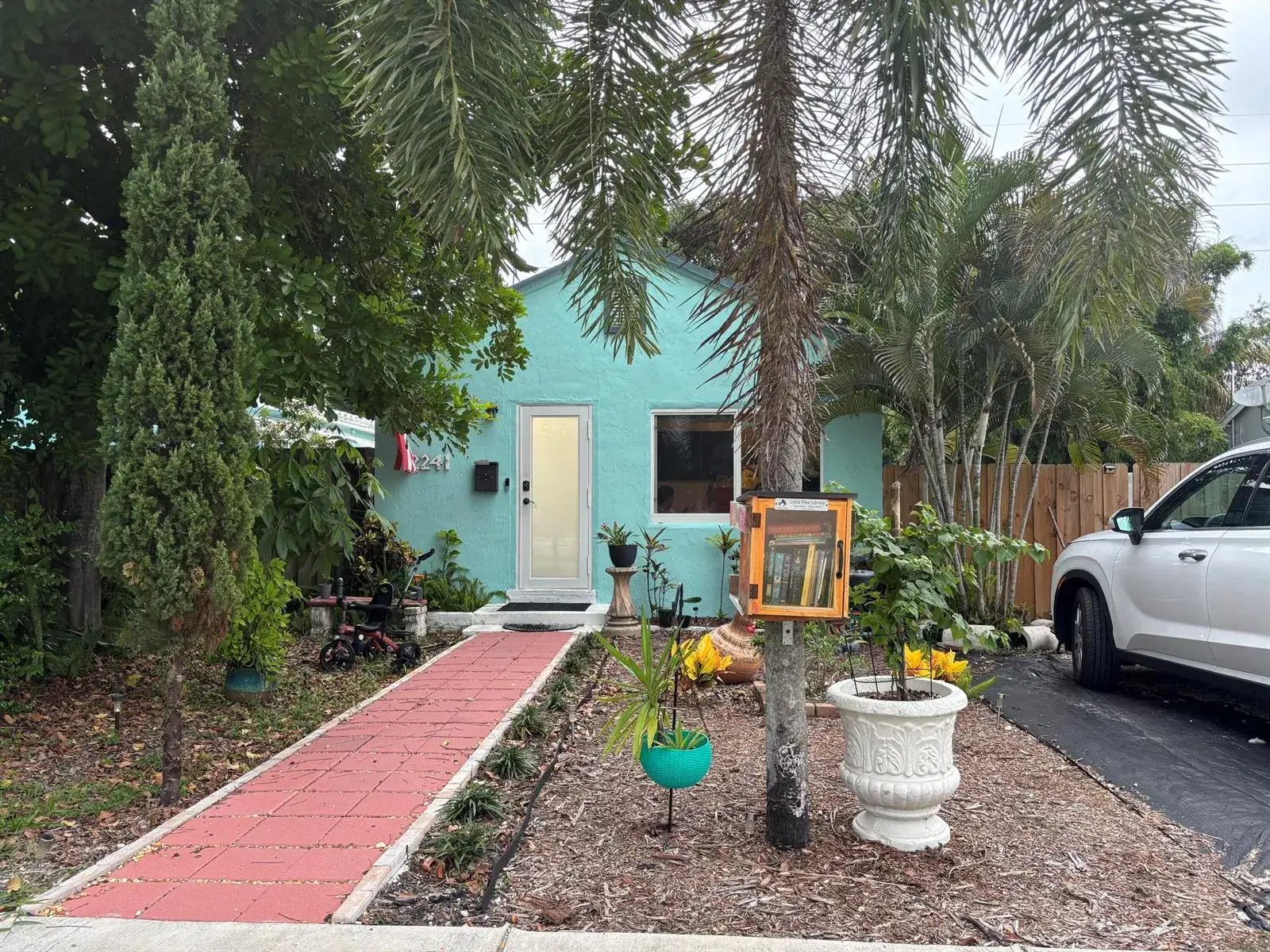 2241 ARTHUR Street, Hollywood FL 33020