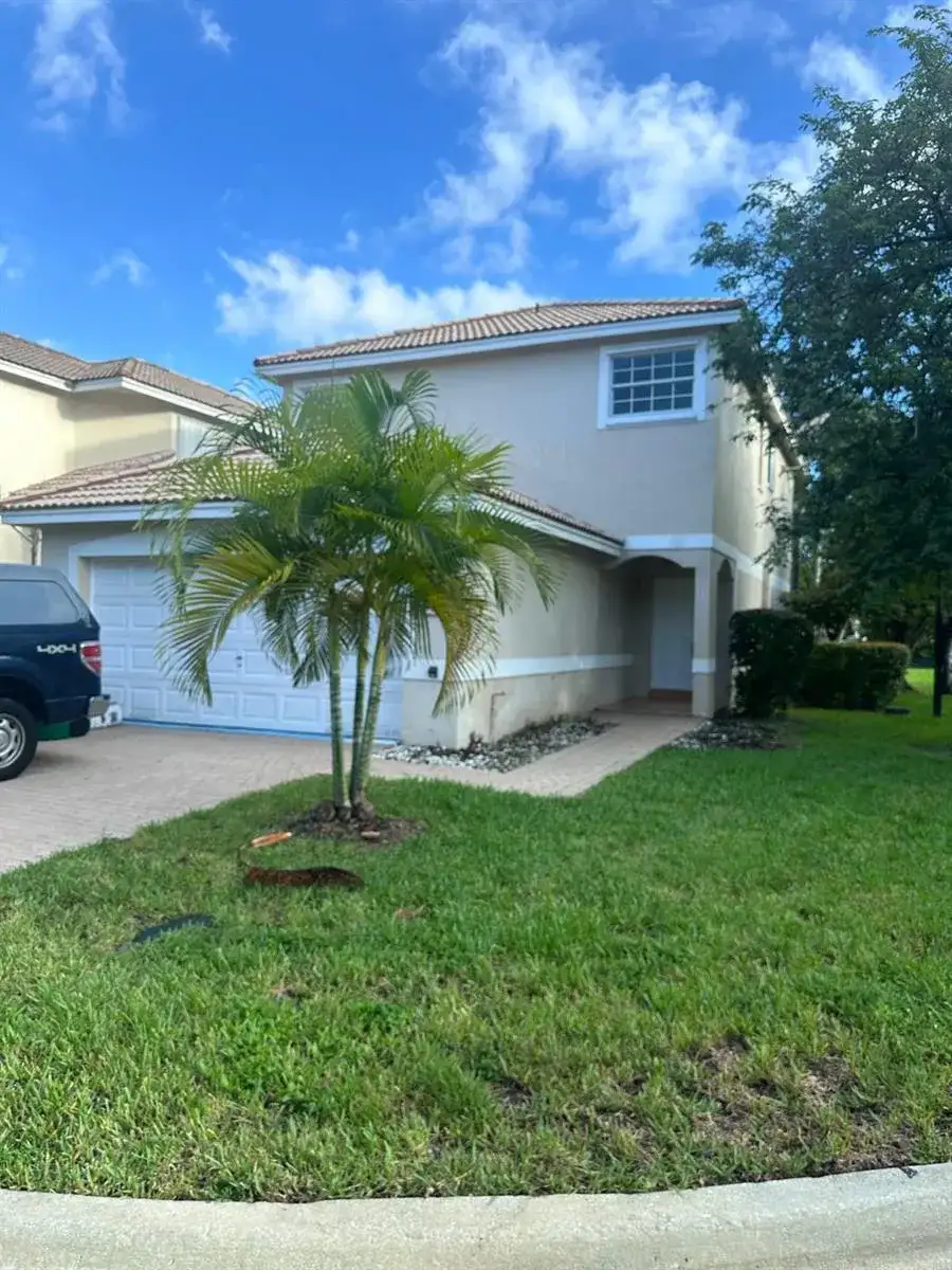 9761 NW 2nd Street, Coral Springs FL 33071 photo 3