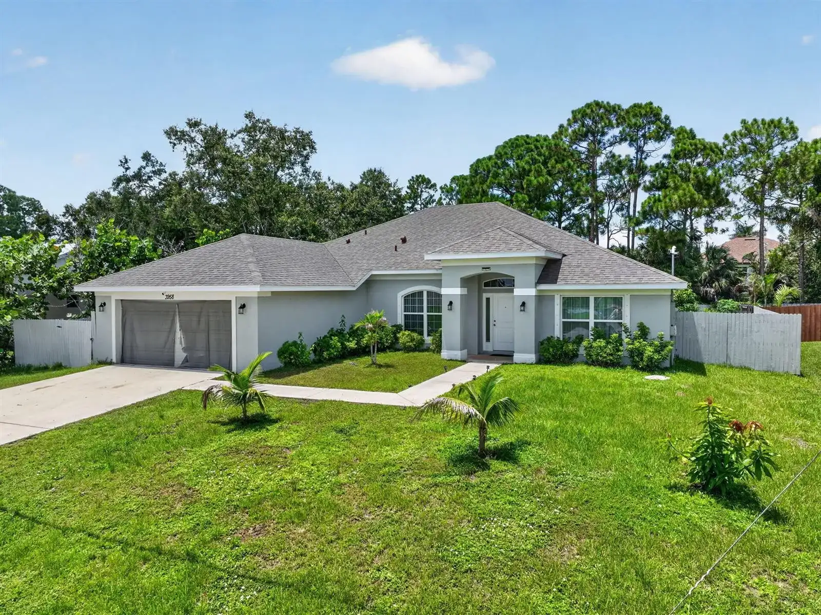3958 SW BRUNSWICK Street, Port St. Lucie FL 34953