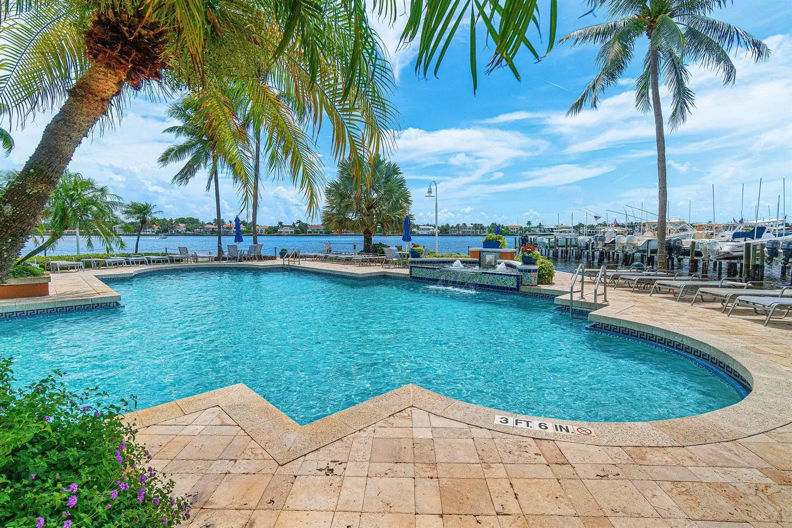 131 Yacht Club Way # 307, Hypoluxo FL 33462 photo 2