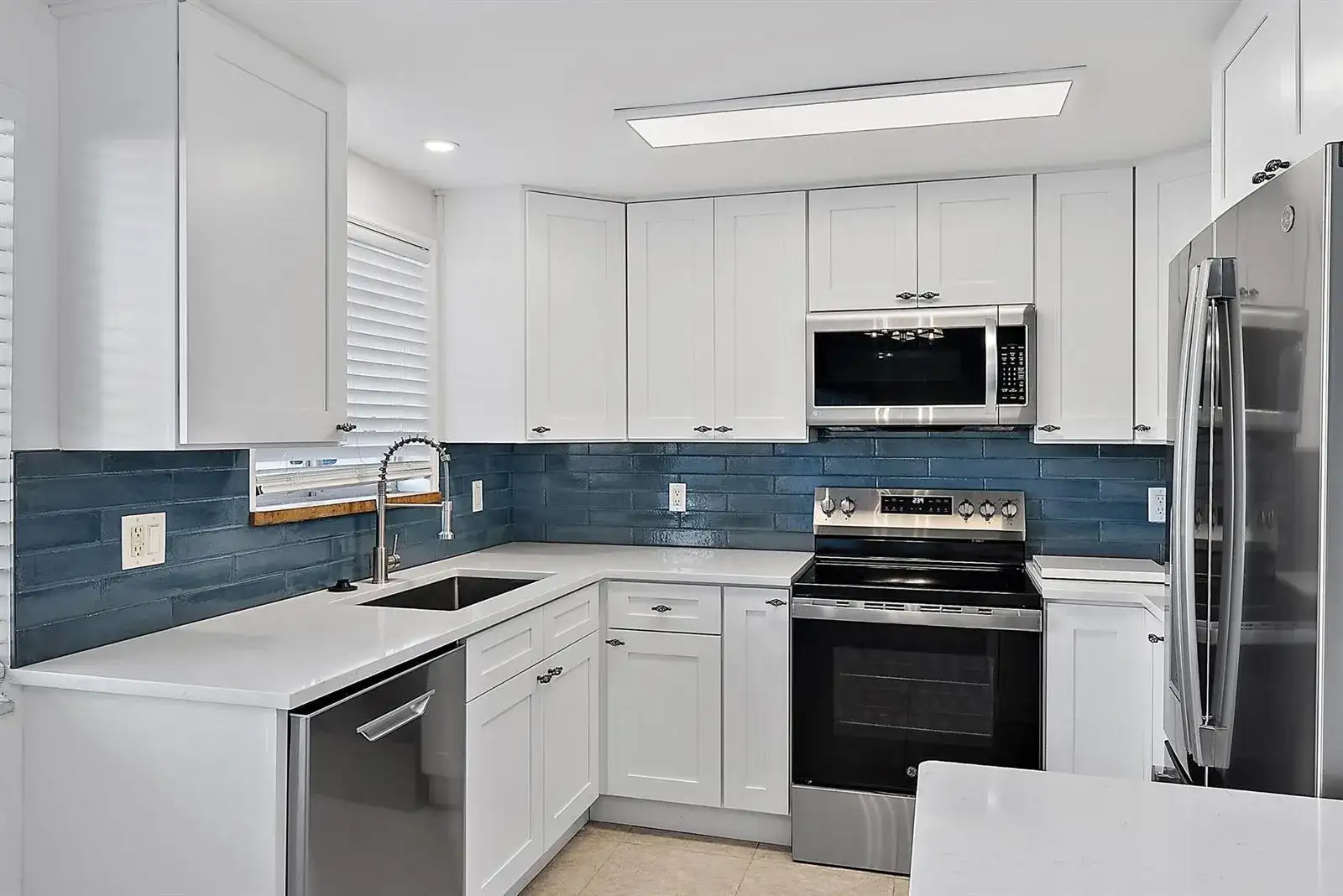316 Southwind Court Apt 107, North Palm Beach FL 33408 photo 4