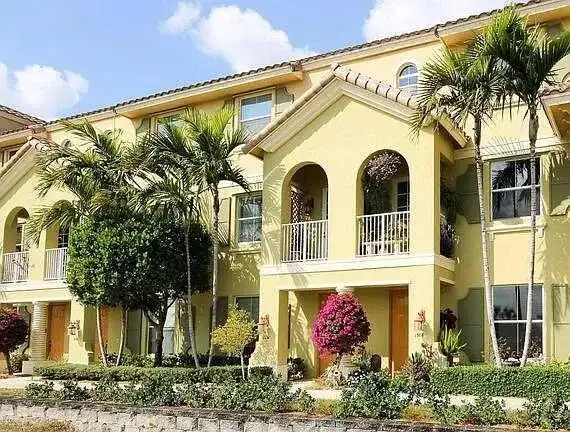 1308 PIAZZA DELLE PALLOTTOLE, Boynton Beach FL 33426