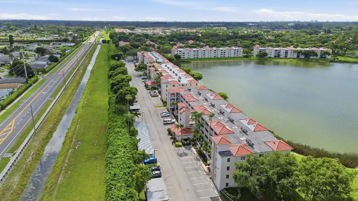6112 HUNTWICK Terrace # 108, Delray Beach FL 33484