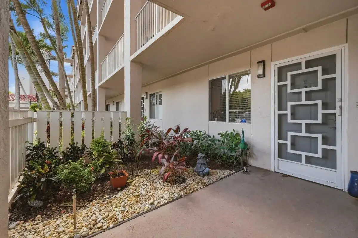 6112 HUNTWICK Terrace # 108, Delray Beach FL 33484 photo 5