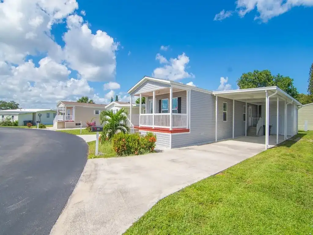 121 Sandhill Boulevard, Fort Pierce FL 34982