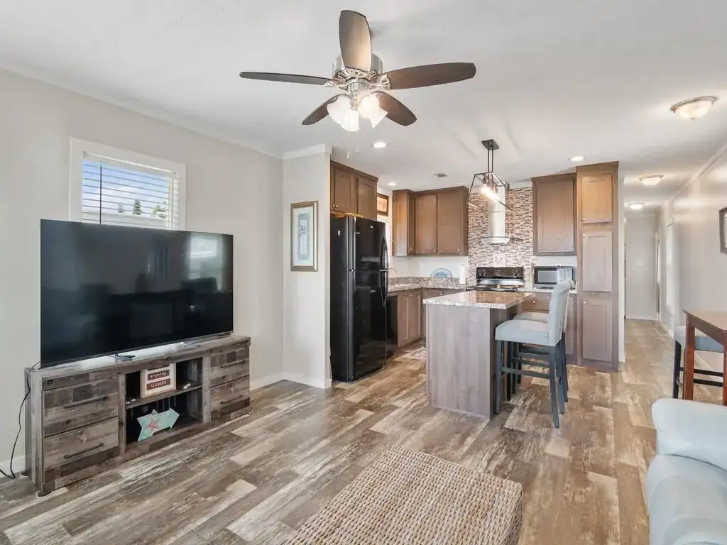 121 Sandhill Boulevard, Fort Pierce FL 34982 photo 4