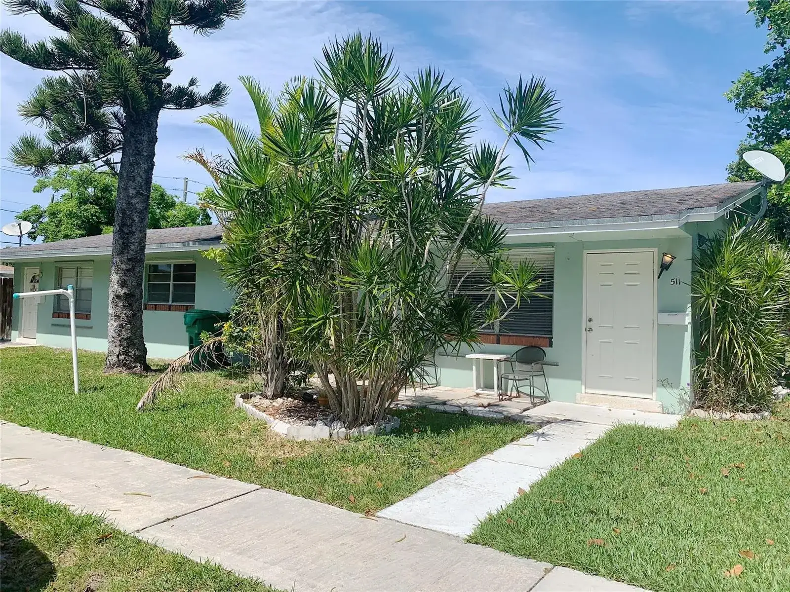511 SE 2nd Avenue, Dania Beach FL 33004 photo 2