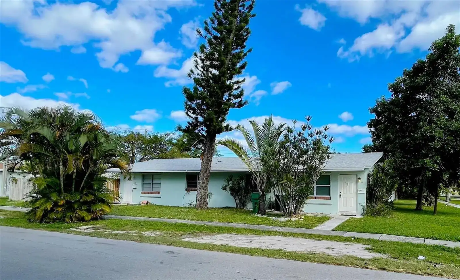 511 SE 2nd Avenue, Dania Beach FL 33004 photo 3