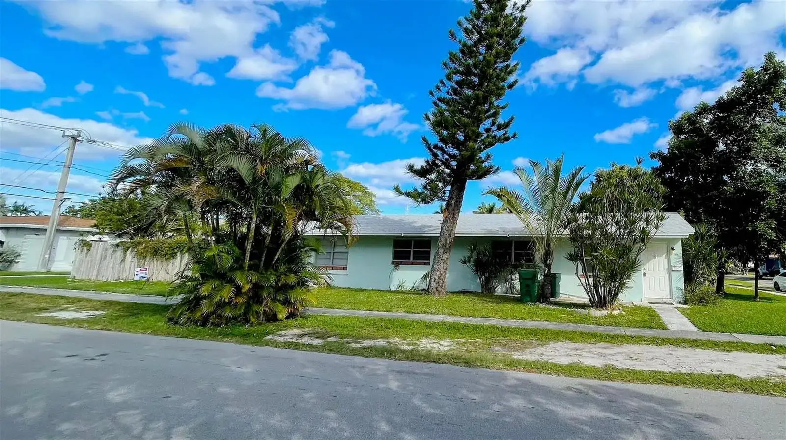 511 SE 2nd Avenue, Dania Beach FL 33004 photo 4