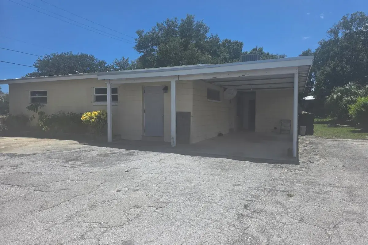 301 GARDENIA Avenue, Fort Pierce FL 34982