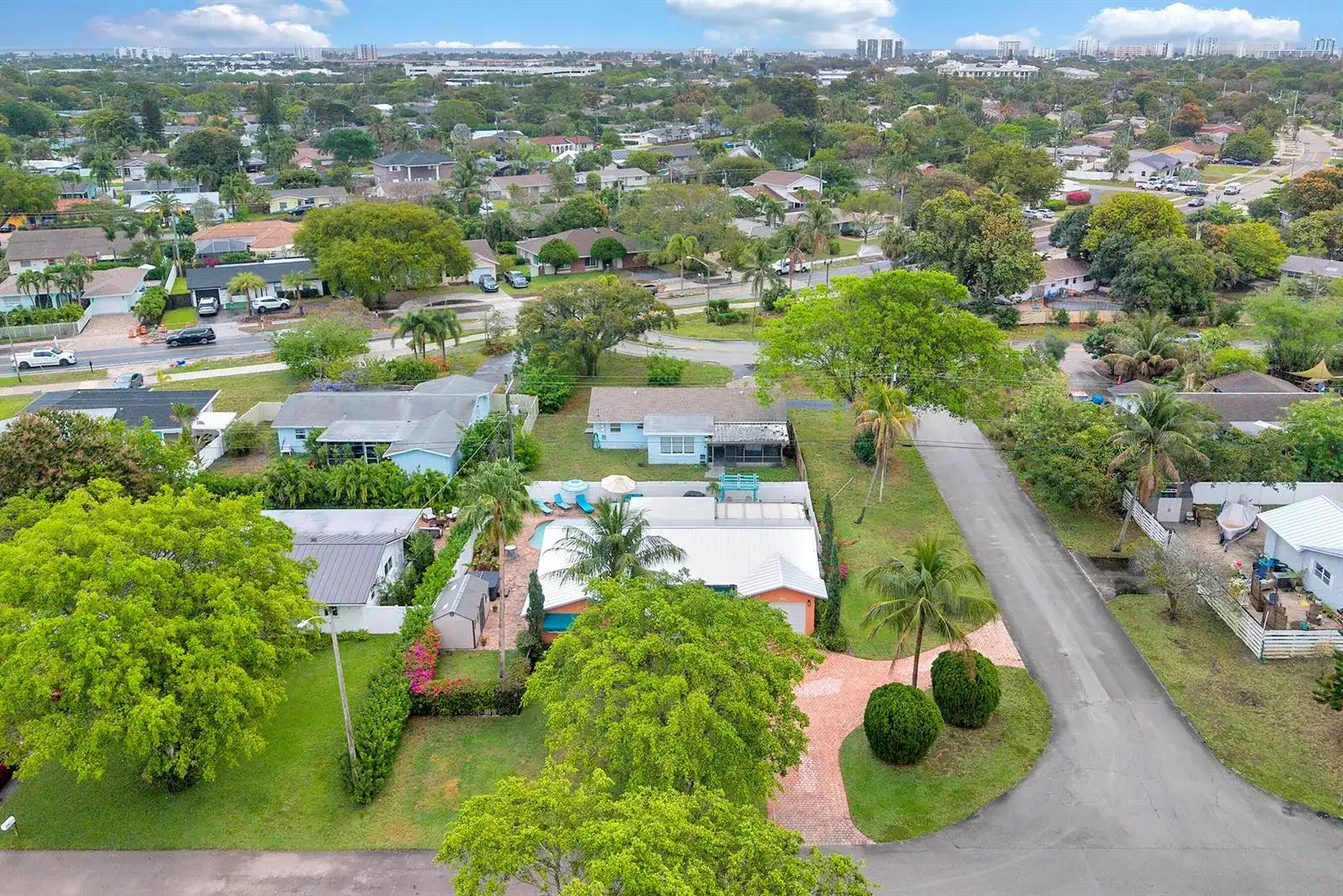 661 Eagle Circle, Delray Beach FL 33444 photo 2