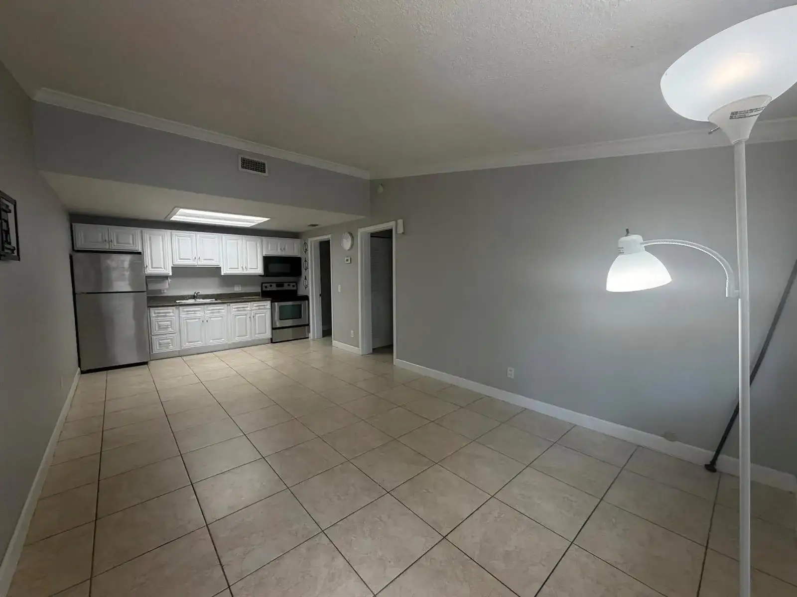 7194 Southgate Boulevard, Tamarac FL 33321 photo 5