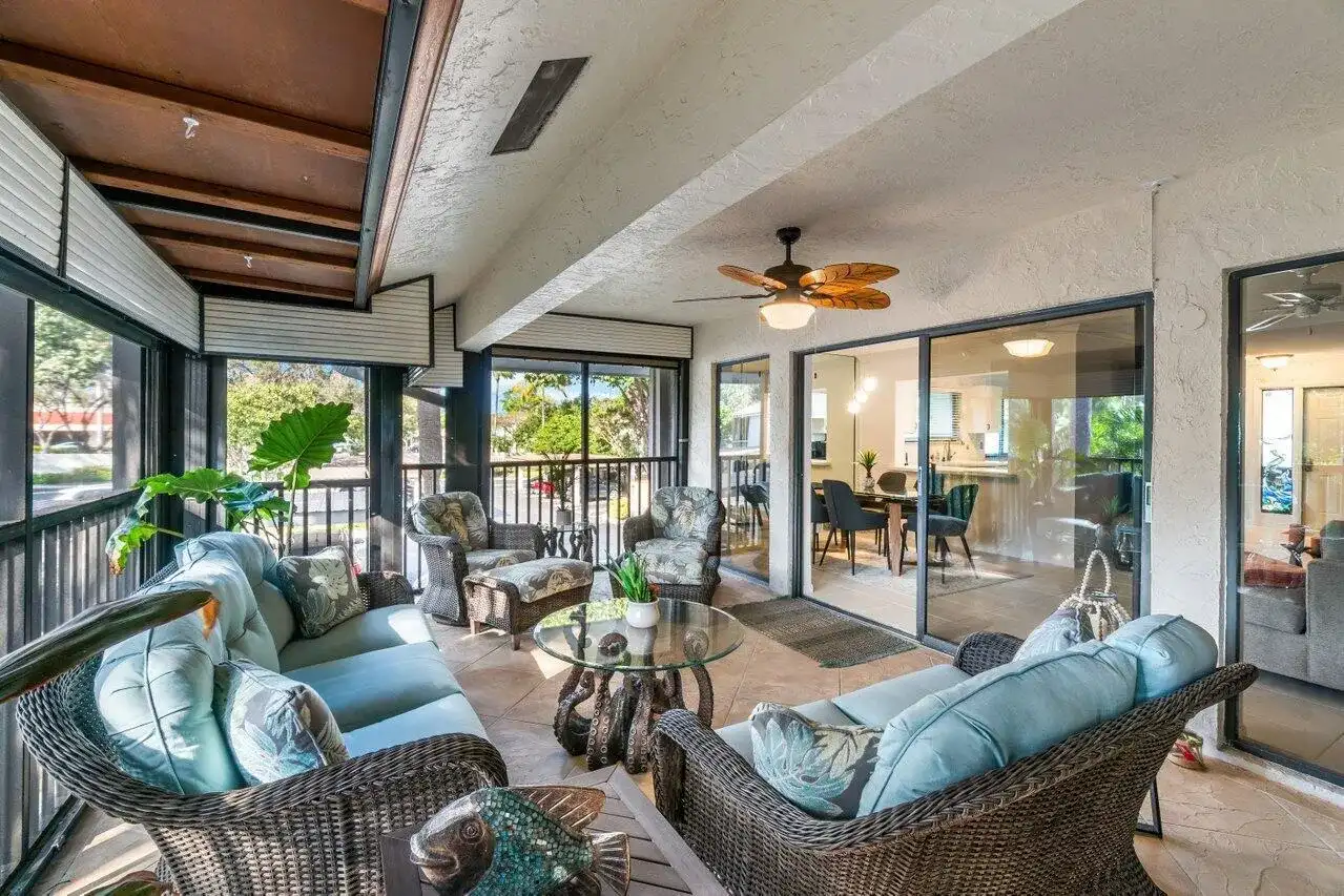 50 PELICAN POINTE Drive # 2050, Delray Beach FL 33483