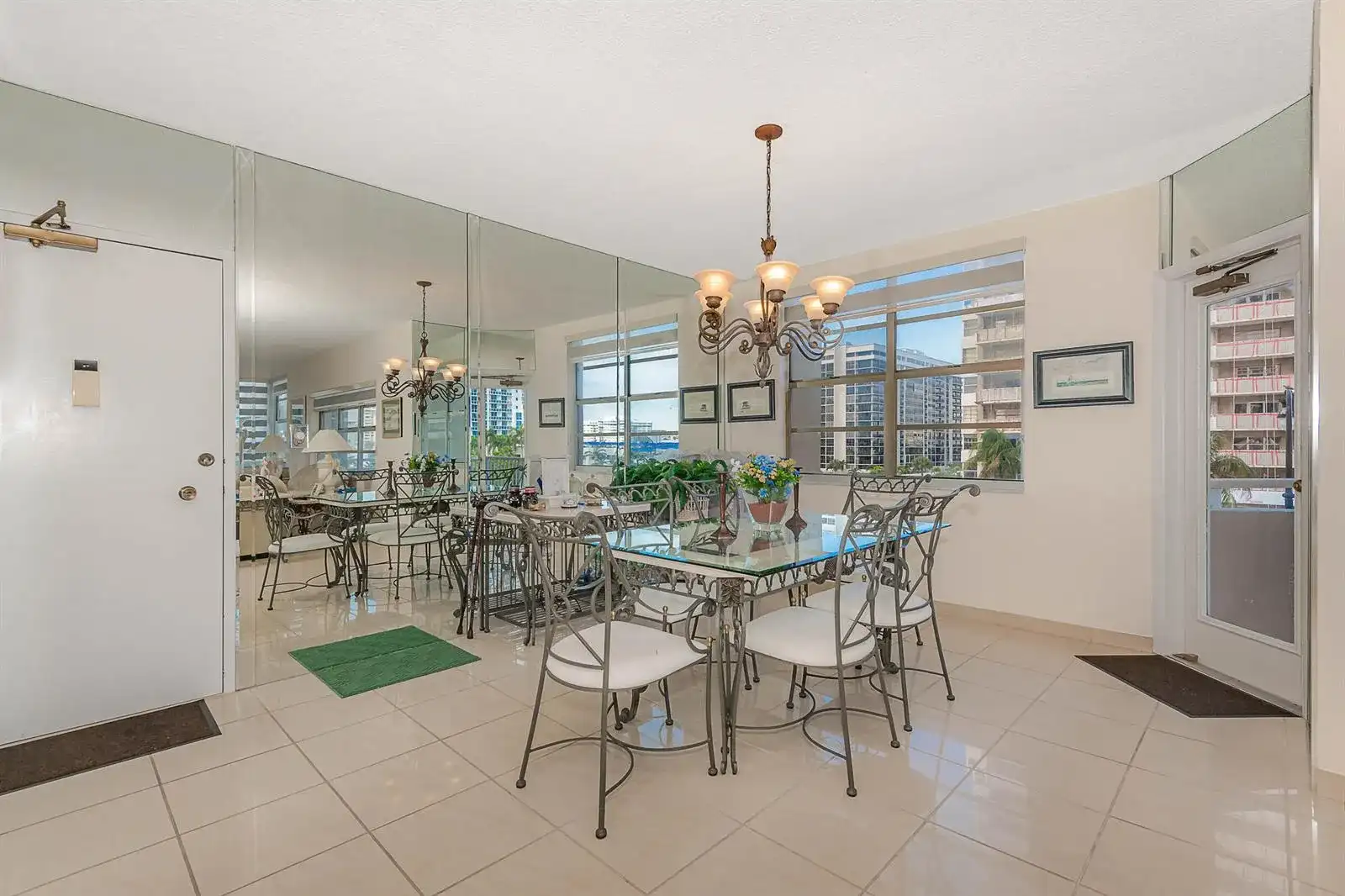 1980 S OCEAN Drive # 3P, Hallandale Beach FL 33009