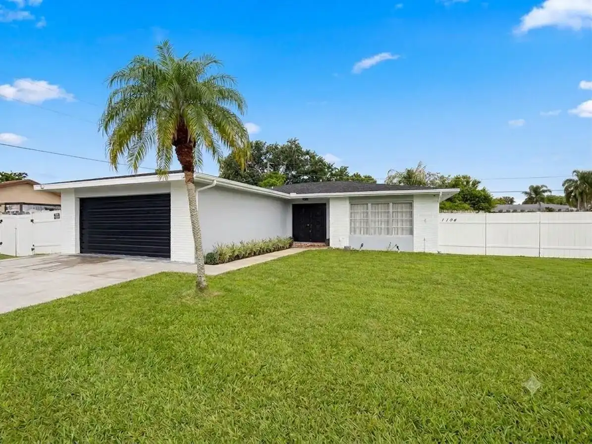 1194 SE CLIFTON Lane, Port St. Lucie FL 34983