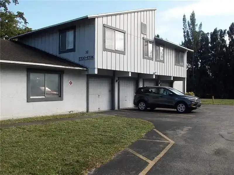 5702 NW 21ST Street # B, Lauderhill FL 33313