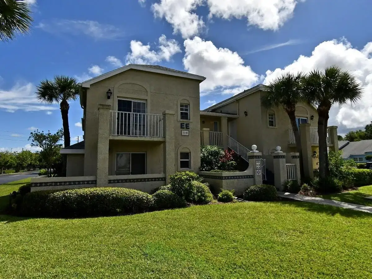 1650 SE Green Acres Circle # E201, Port St. Lucie FL 34952