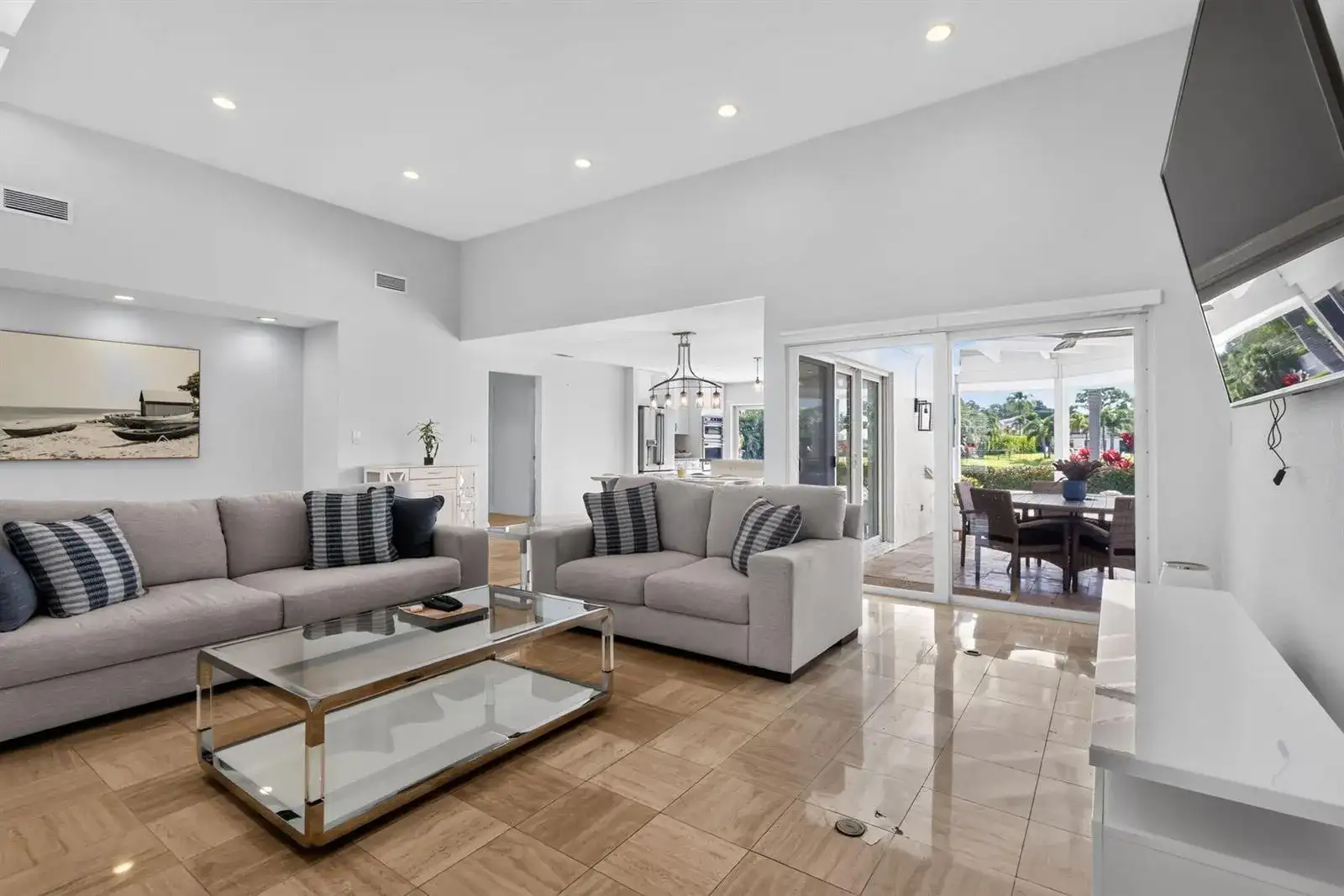 625 LAKEWOODE Circle W, Delray Beach FL 33445 photo 2