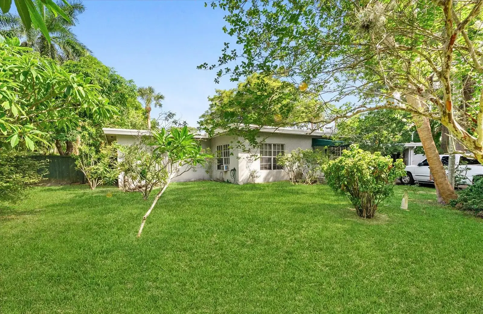 330 NW 32ND Court, Oakland Park FL 33309 photo 2