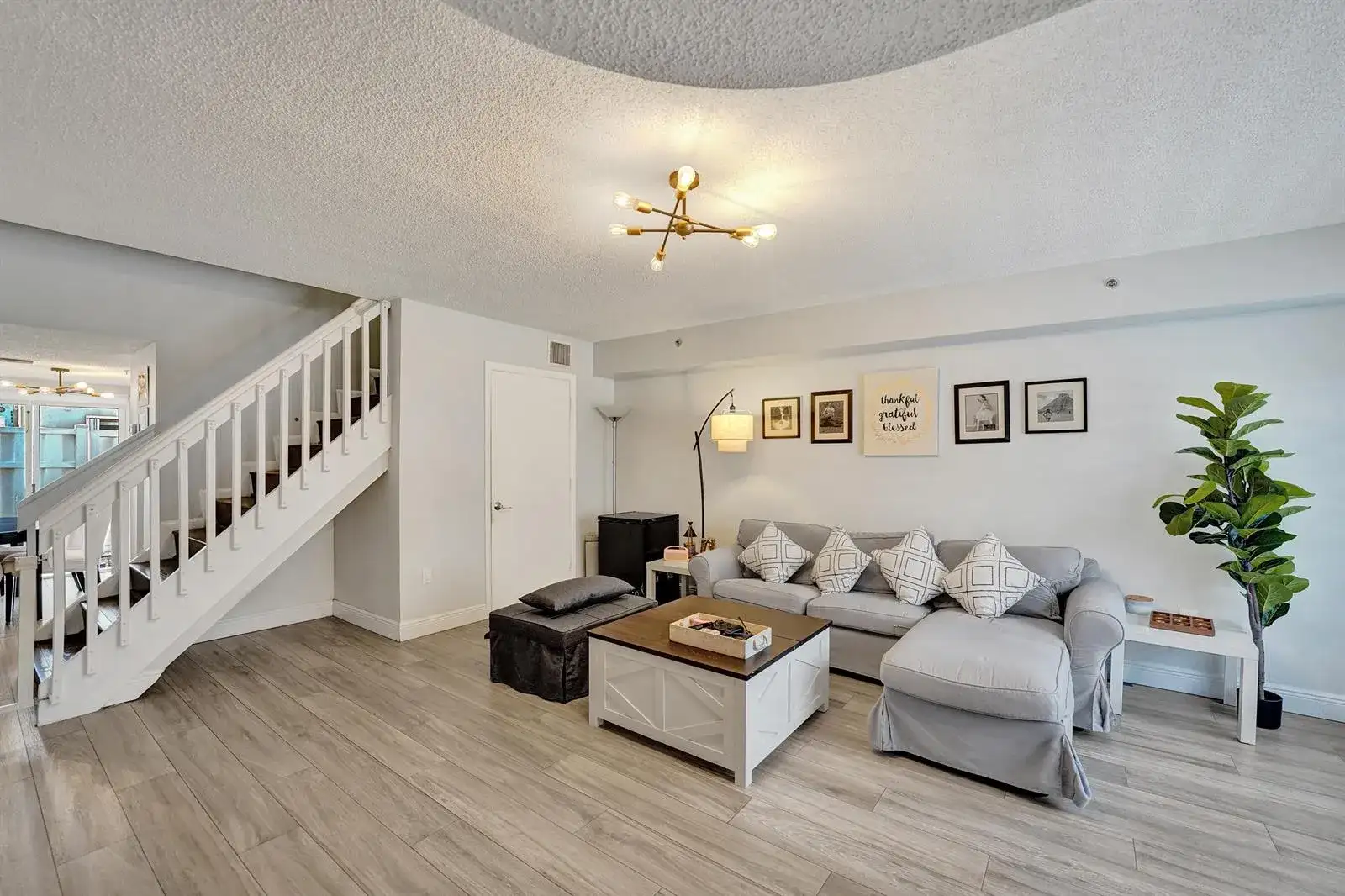 173 Riviera Circle, Weston FL 33326 photo 3