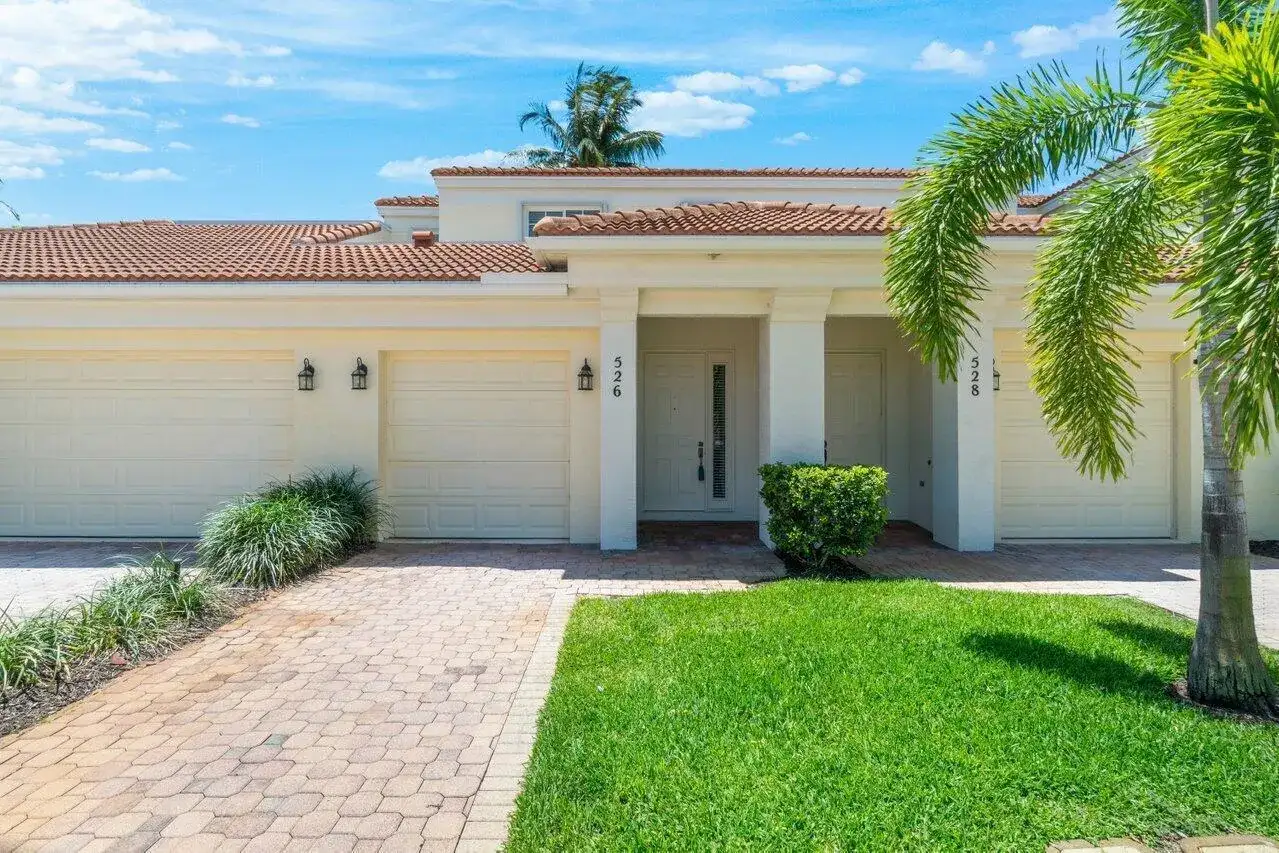 526 COMMONS Drive, Palm Beach Gardens FL 33418 photo 3