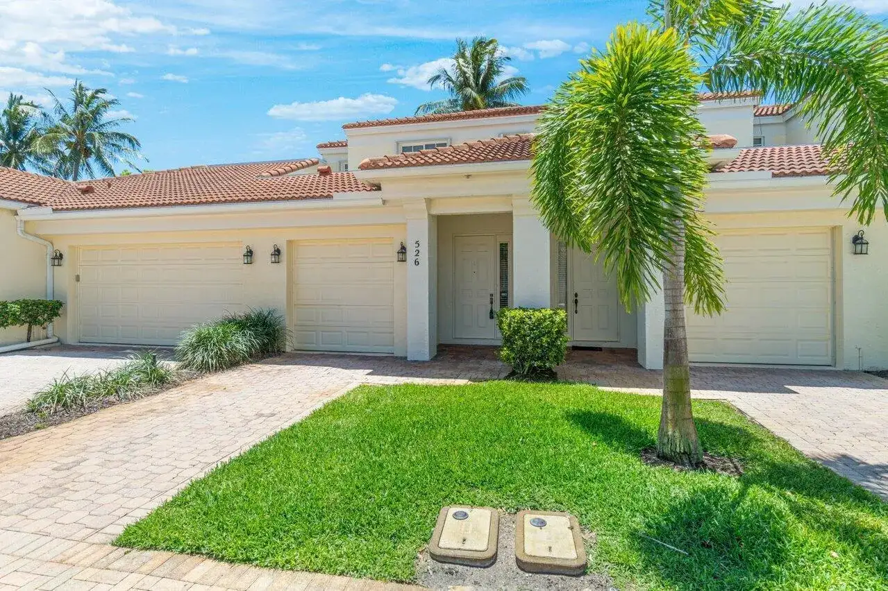526 COMMONS Drive, Palm Beach Gardens FL 33418 photo 4