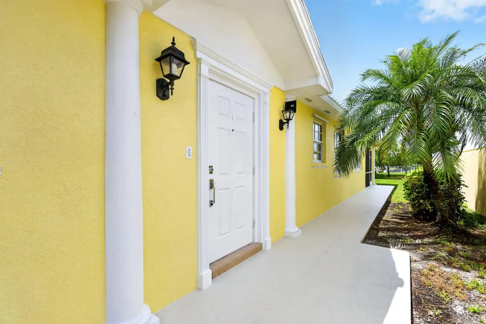 12140 SW ELSINORE Drive, Port St. Lucie FL 34987 photo 5