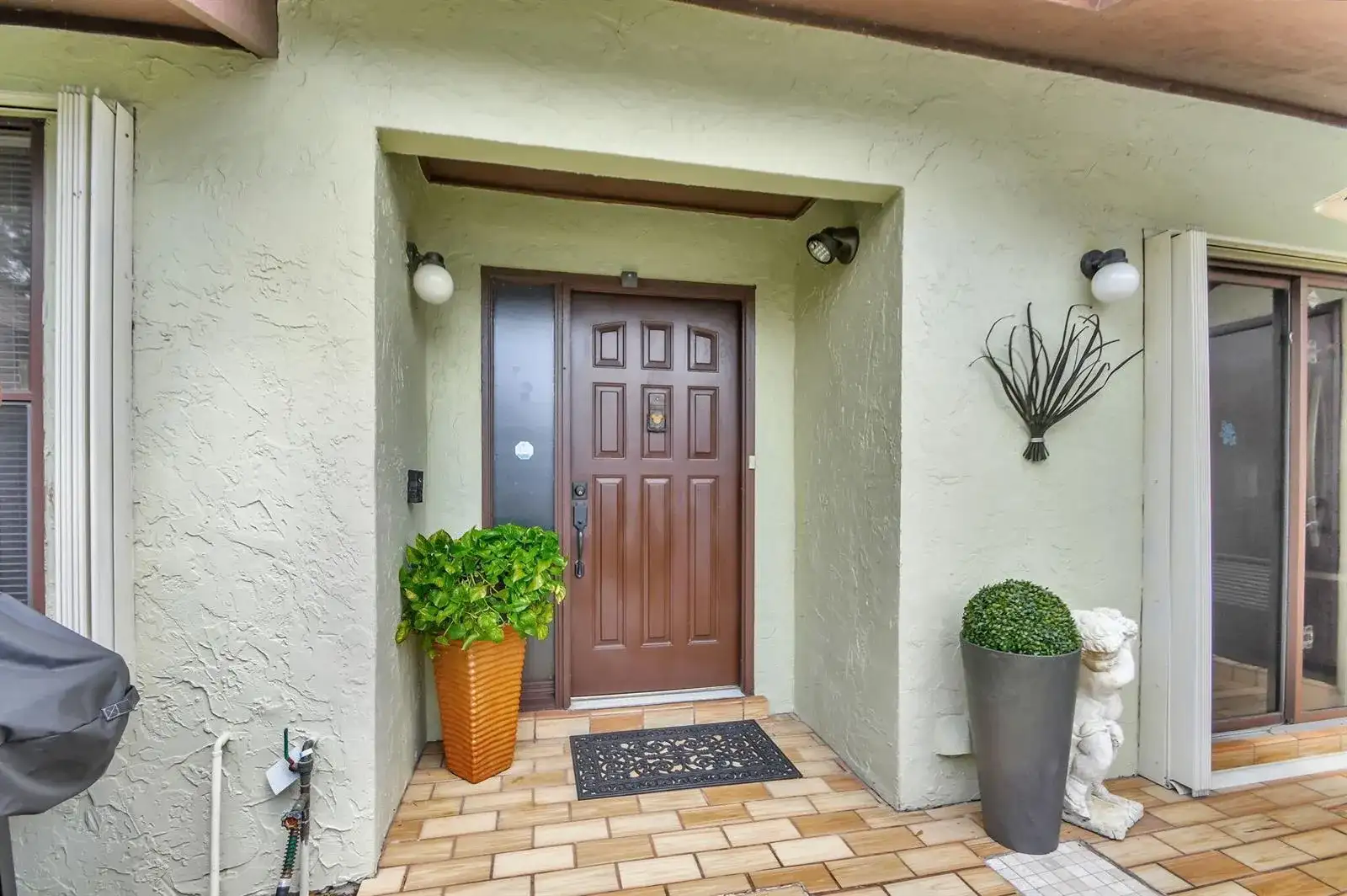 494 Iron Forge Court, Royal Palm Beach FL 33411 photo 5
