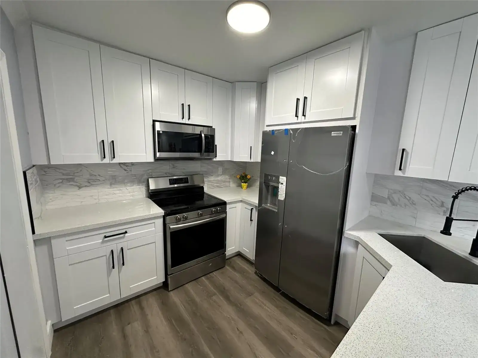 814 SW 12TH Place, Fort Lauderdale FL 33315 photo 2