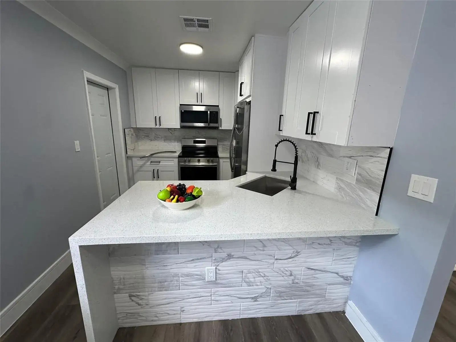 814 SW 12TH Place, Fort Lauderdale FL 33315 photo 5