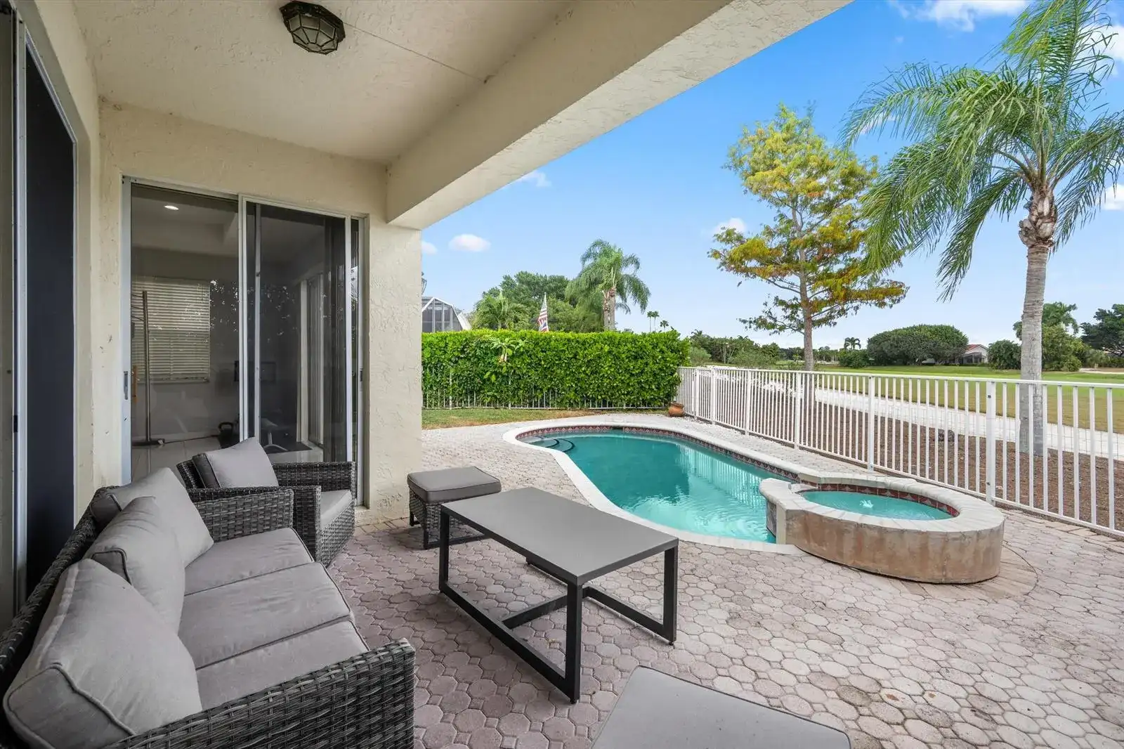 2104 Country Golf Drive, Wellington FL 33414 photo 3