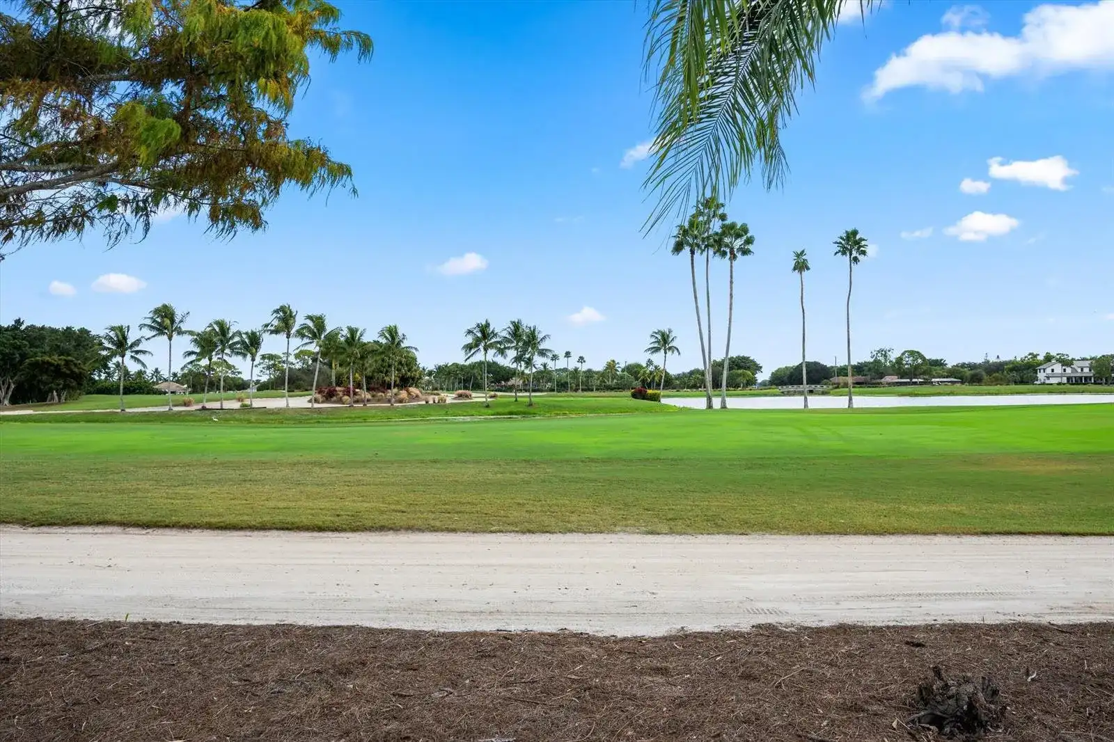 2104 Country Golf Drive, Wellington FL 33414 photo 4