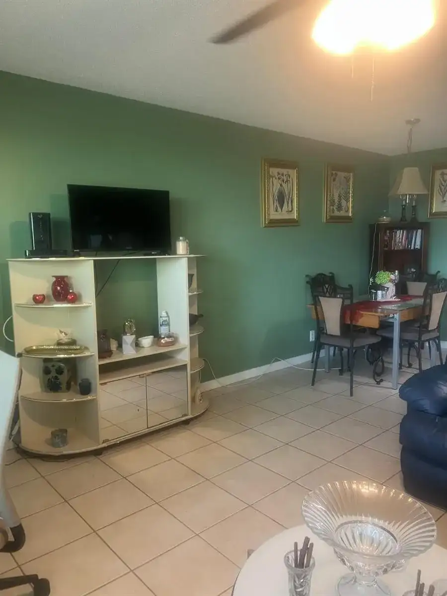 102 SHEFFIELD E # 102, West Palm Beach FL 33417 photo 5