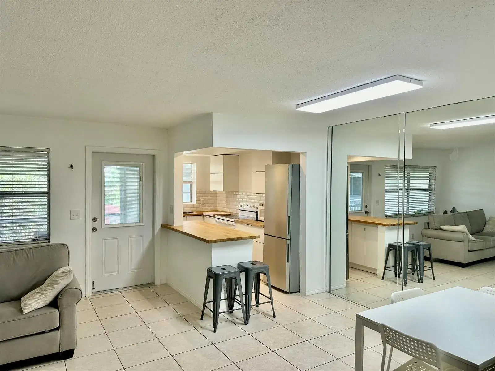 580 EGRET Drive # 314, Hallandale Beach FL 33009