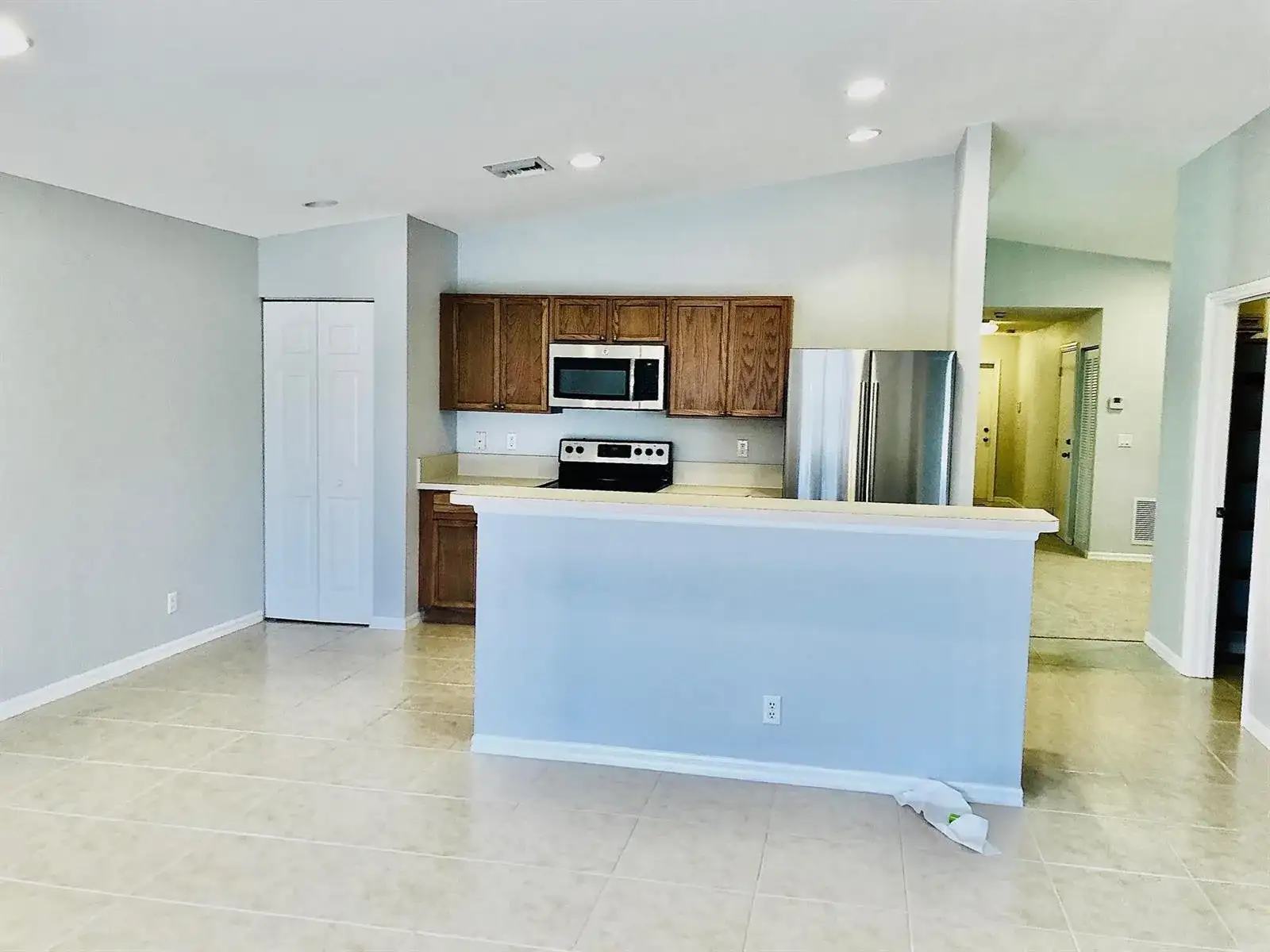 4801 SE GRAHAM Drive, Stuart FL 34997 photo 2