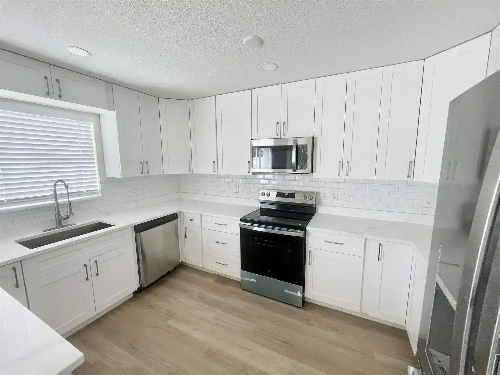 12149 NW 34TH Street, Sunrise FL 33323 photo 2