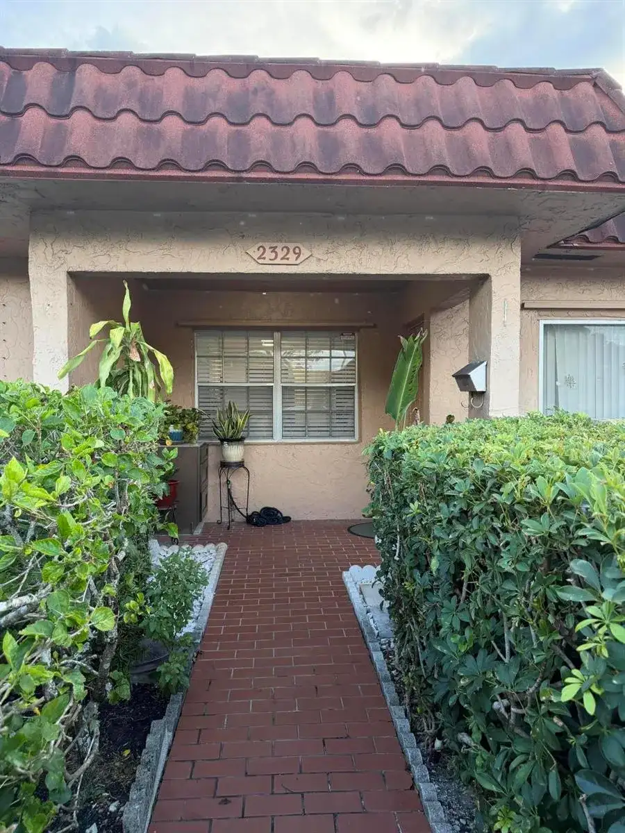 2329 SW 81st Terrace, North Lauderdale FL 33068 photo 2