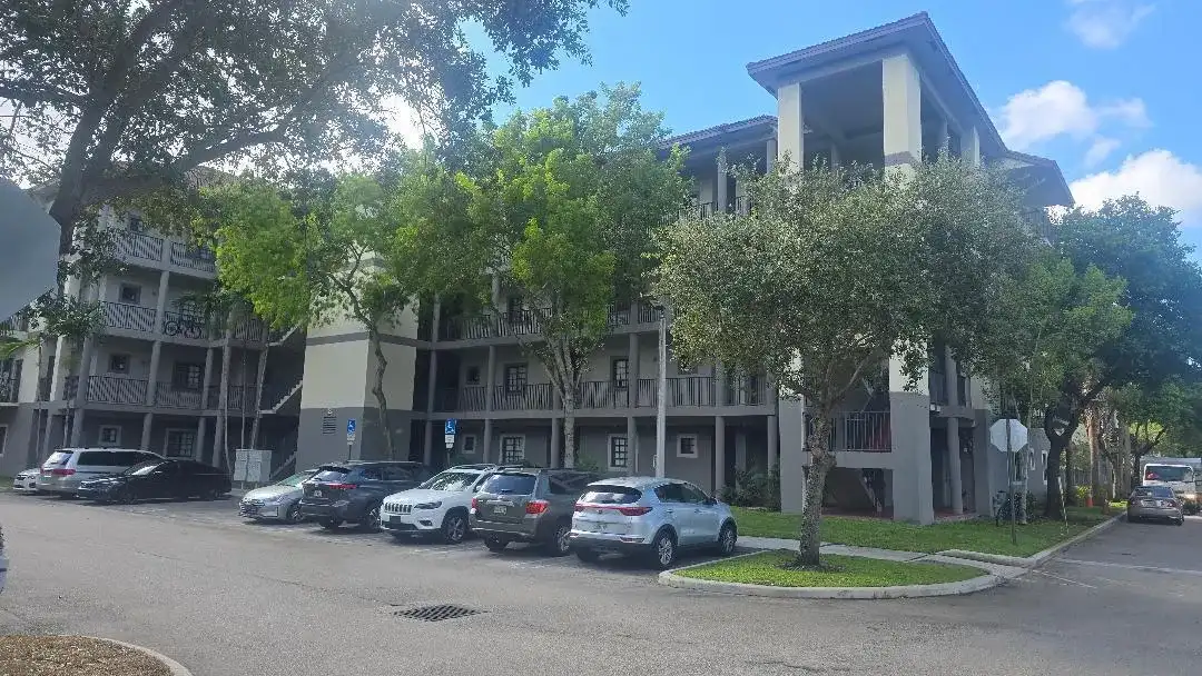2851 RIVERSIDE Drive, Coral Springs FL 33065