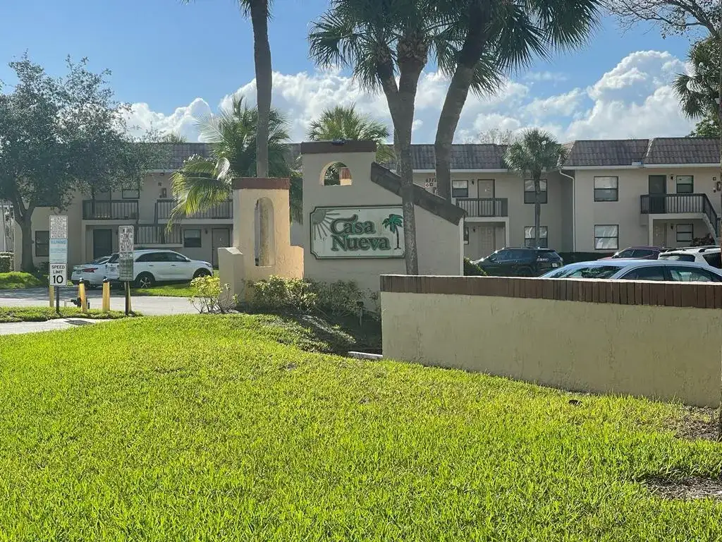 6844 PALMETTO Circle S # 201, Boca Raton FL 33433 photo 2