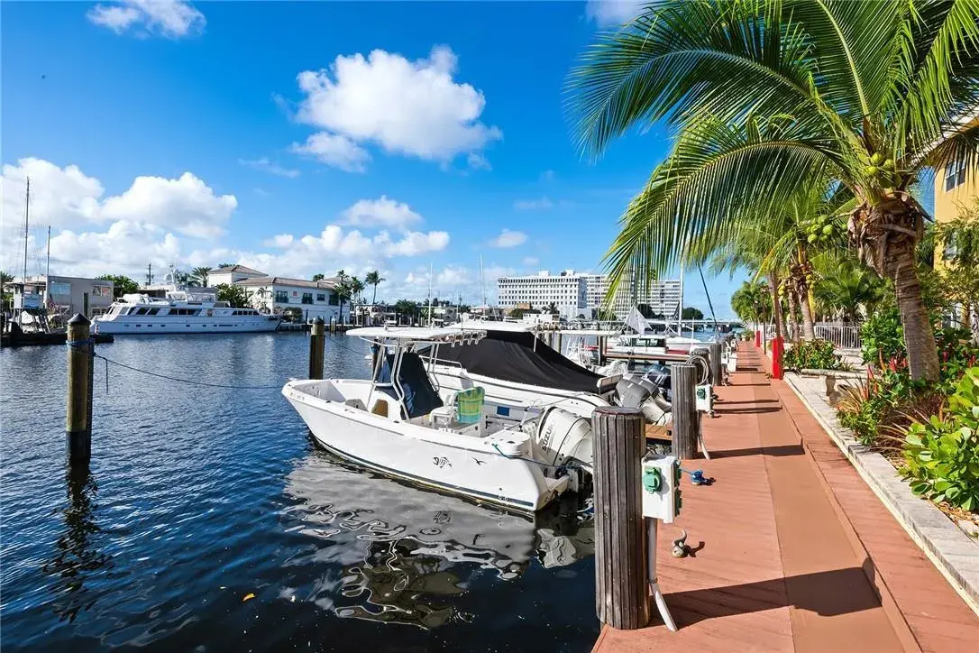 815 Middle River Drive # 205, Fort Lauderdale FL 33304