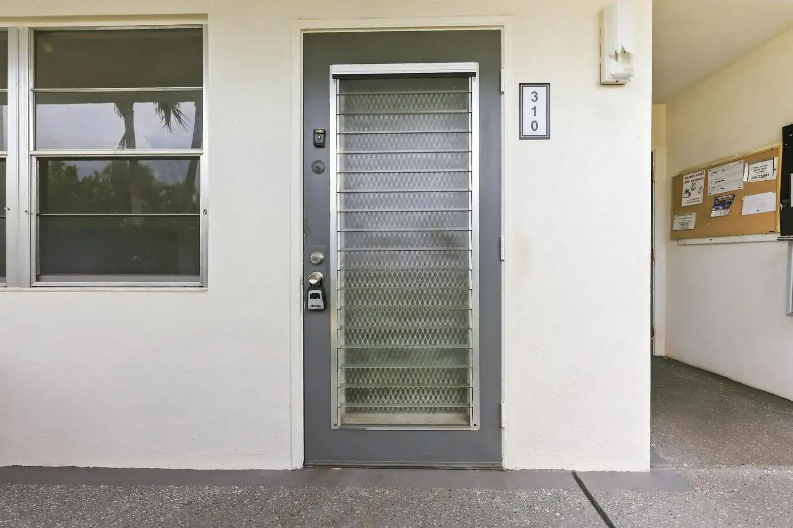 310 OAKRIDGE R Court # 310, Deerfield Beach FL 33442