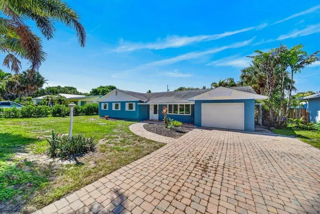 2288 NE PATRICIAN Street, Jensen Beach FL 34957 photo 2