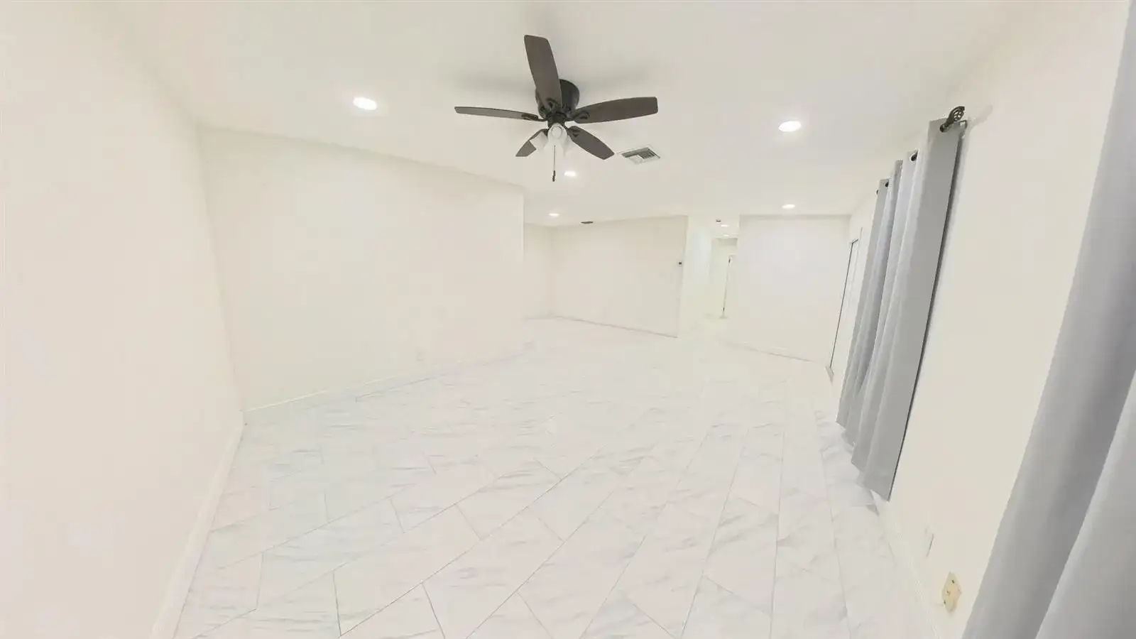 341 HENTHORNE Drive, Palm Springs FL 33461 photo 4