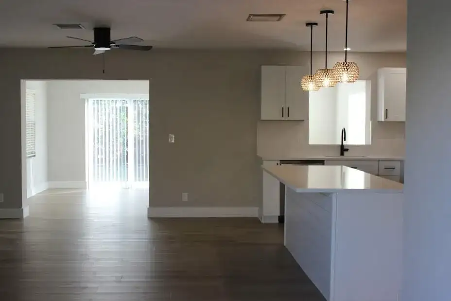 2104 NE 1ST Court, Boynton Beach FL 33435 photo 4
