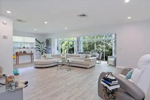 415 Pine Tree Court Unit 17, Atlantis FL 33462