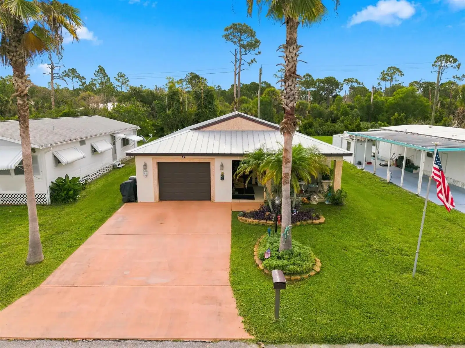82 Mediterranean Boulevard E, Port St. Lucie FL 34952 photo 2