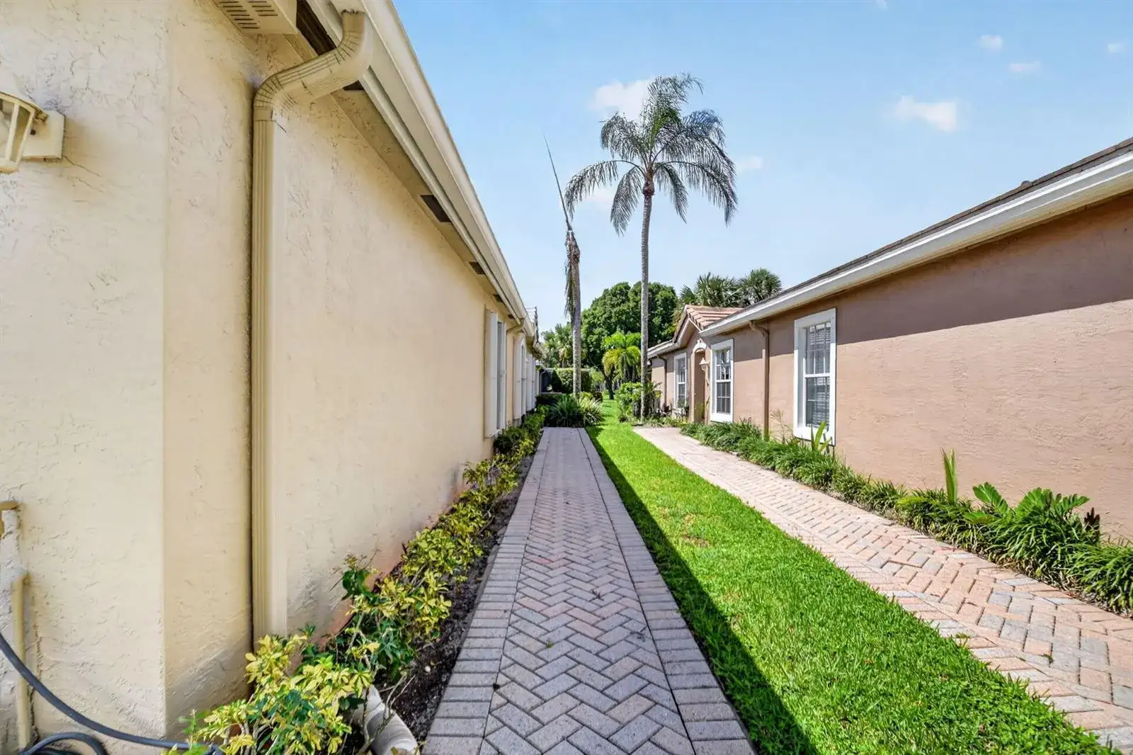 8410 Cargill Point Point, West Palm Beach FL 33411 photo 4