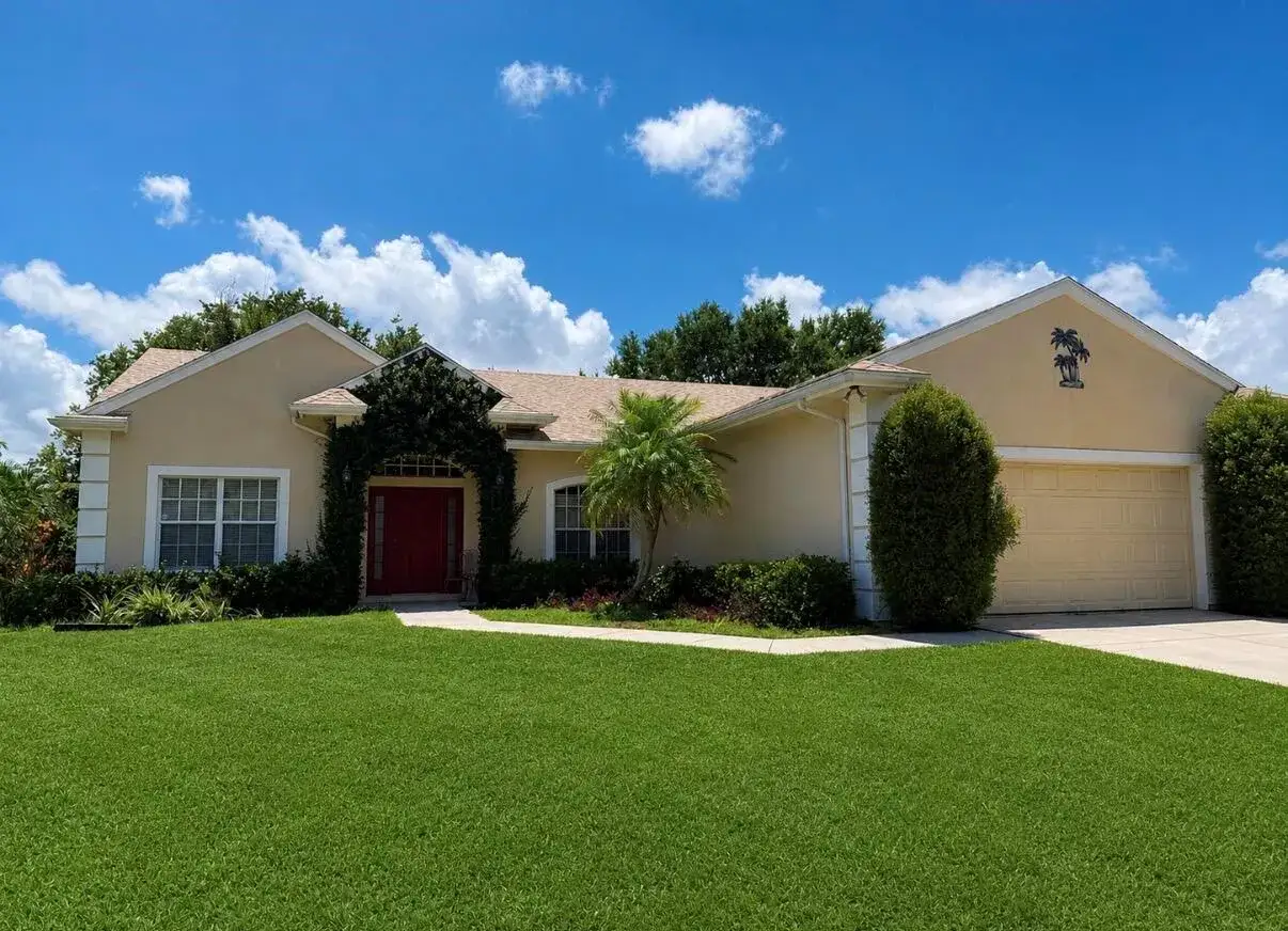 610 SW COLLEGE PARK Road, Port St. Lucie FL 34953