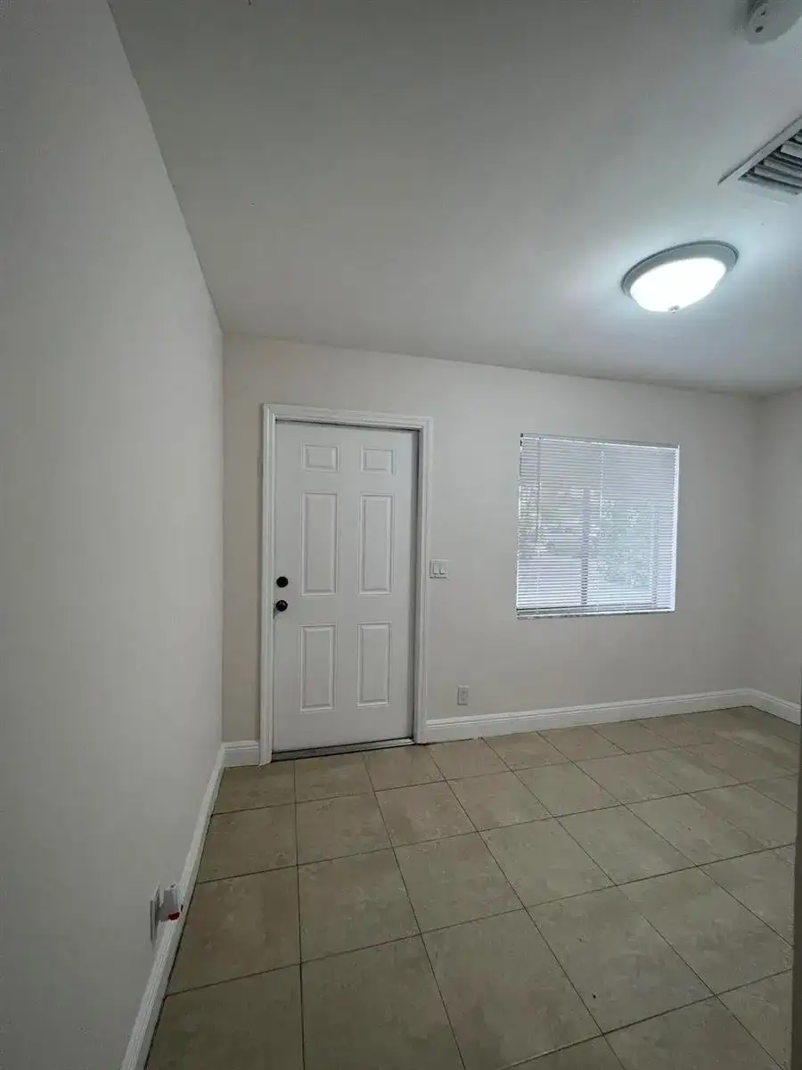 508 57th Street # 1, West Palm Beach FL 33407 photo 4