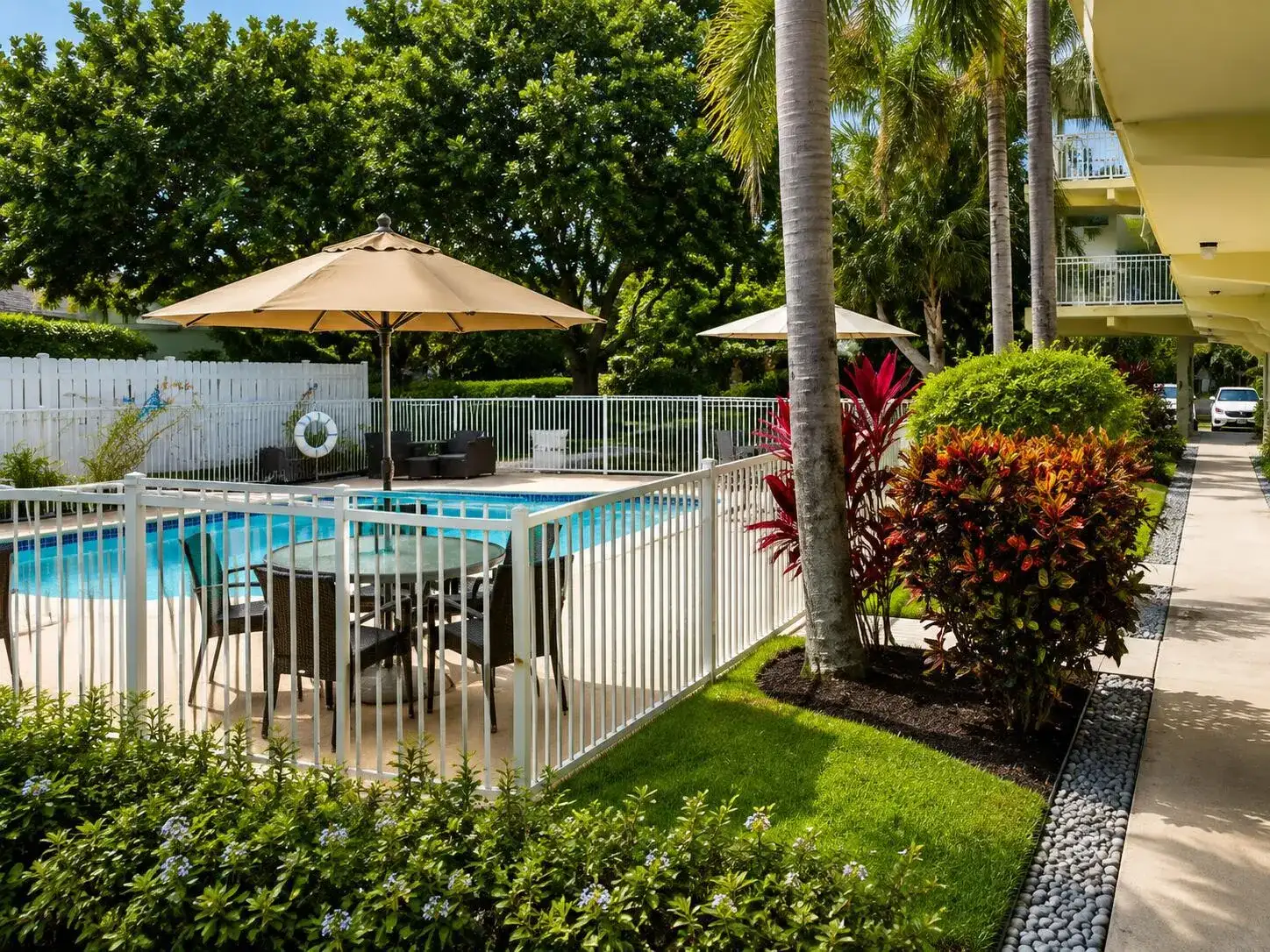 1900 NE 8th Court # 204, Fort Lauderdale FL 33304 photo 2